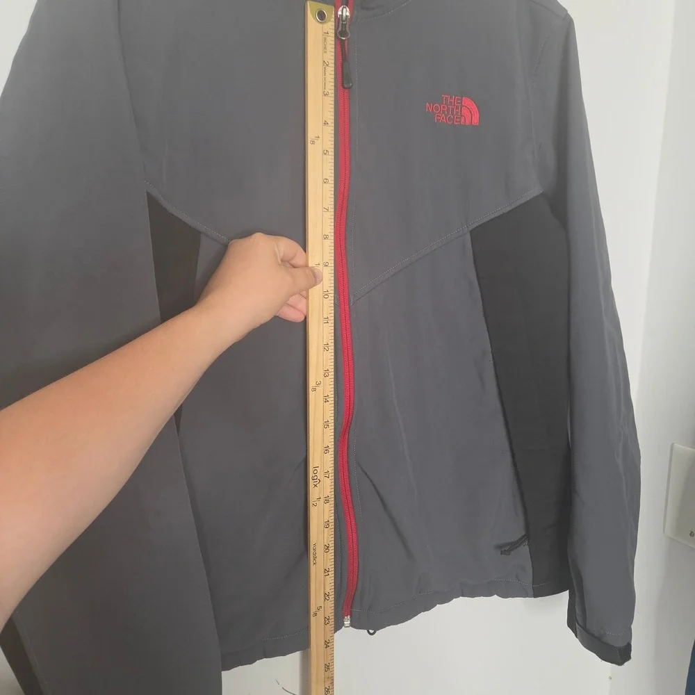 The North Face Mens XL Grey Black Red Full Zip Softshell Jacket Mock Neck Logo